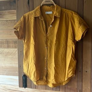 Everlane, size medium, hundred percent cotton